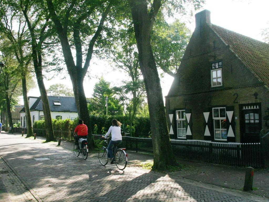 'T Strandhuys En De Vuurtoren, Met Eigen Keuken, Zonnig Terras Nabij Dorp, Duinen En Strand, Incl Verwarmd Binnen Zwembad Hollum  Exteriér fotografie
