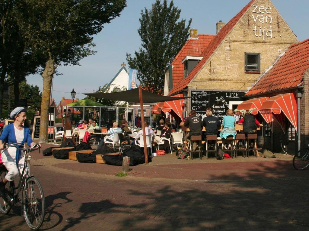 'T Strandhuys En De Vuurtoren, Met Eigen Keuken, Zonnig Terras Nabij Dorp, Duinen En Strand, Incl Verwarmd Binnen Zwembad Hollum  Exteriér fotografie