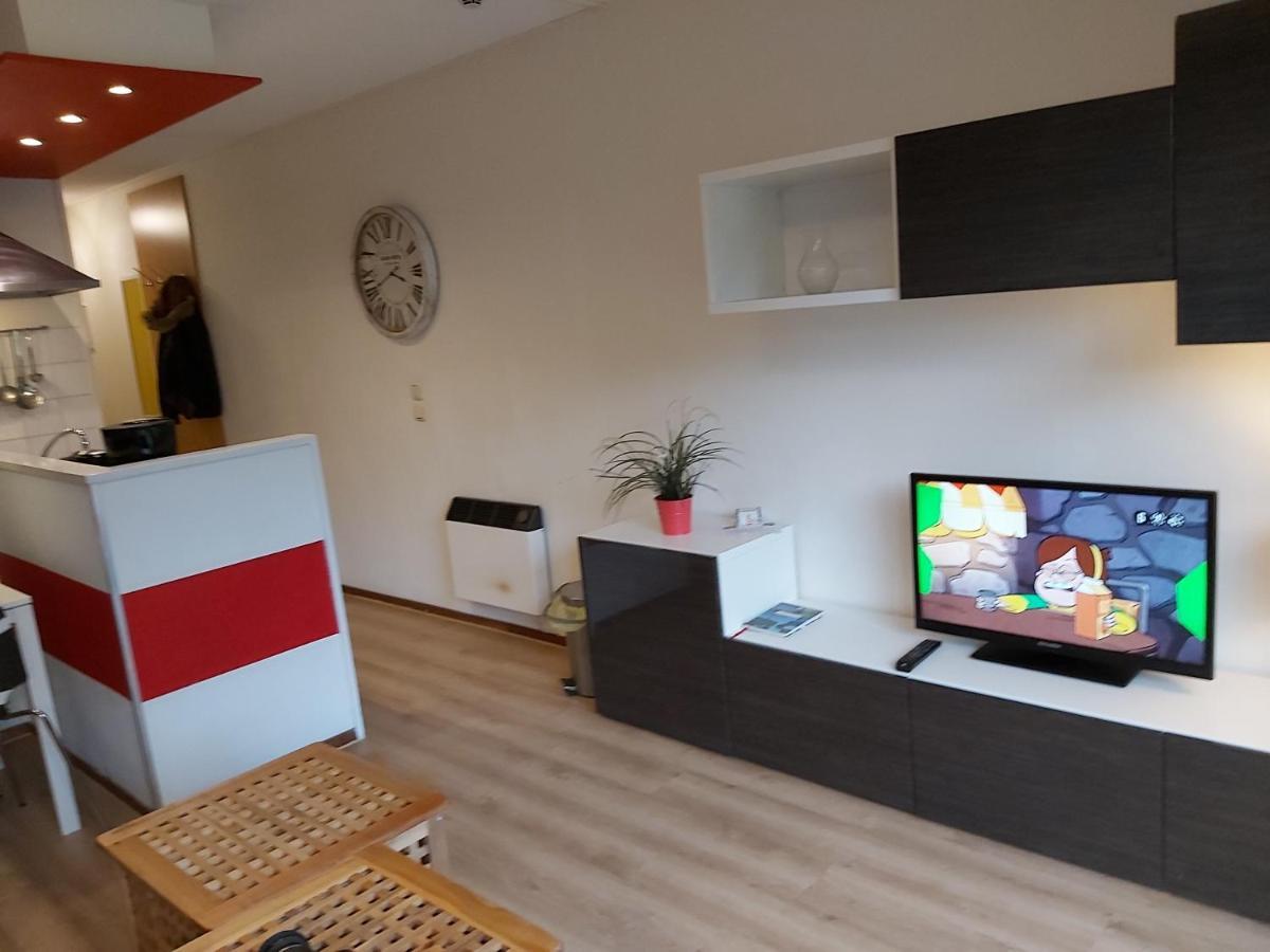 'T Strandhuys En De Vuurtoren, Met Eigen Keuken, Zonnig Terras Nabij Dorp, Duinen En Strand, Incl Verwarmd Binnen Zwembad Hollum  Exteriér fotografie